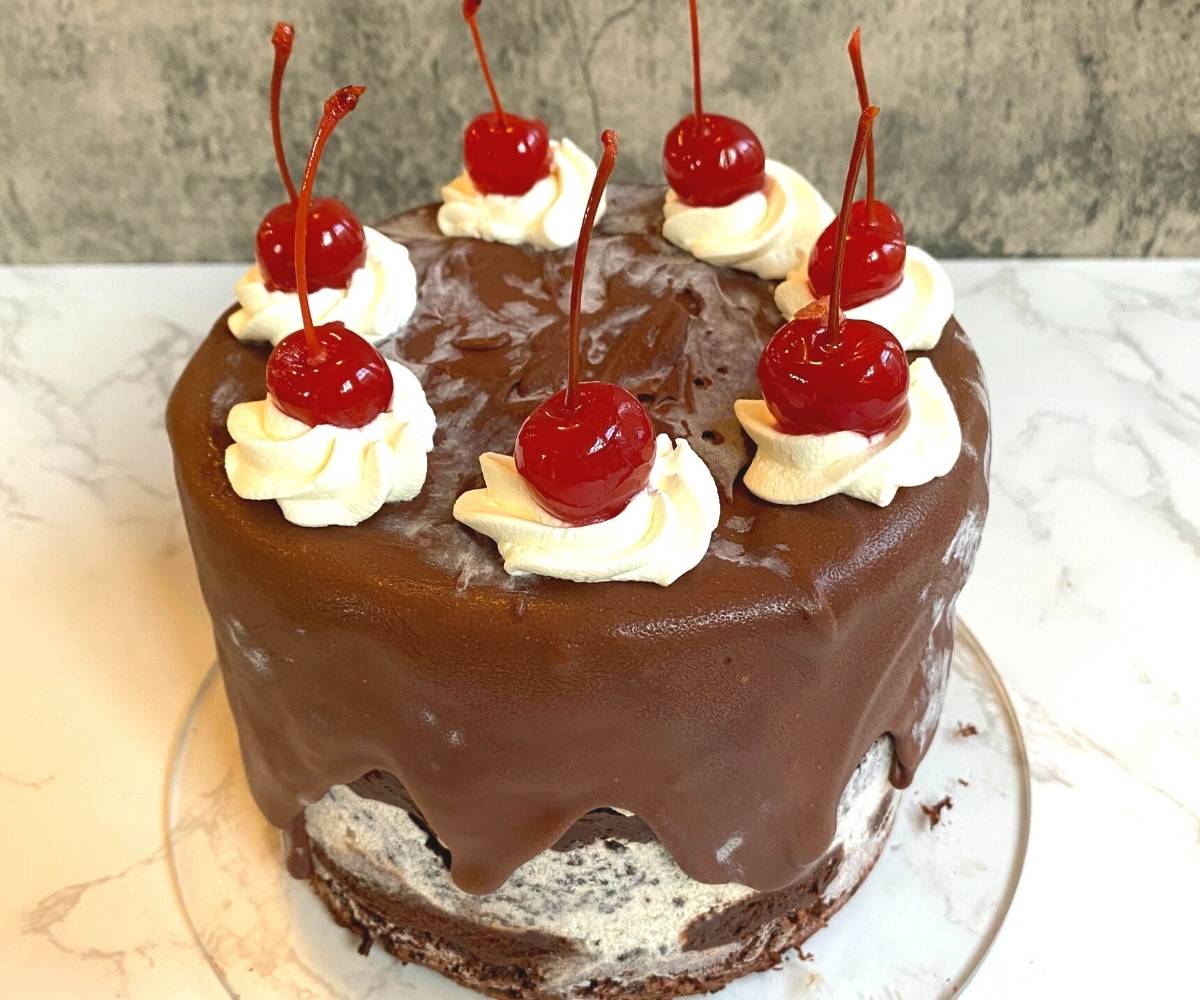 Buy Baskin Robbins Black Forest Ice Cream Cake Online at Best Price of Rs  669 - bigbasket